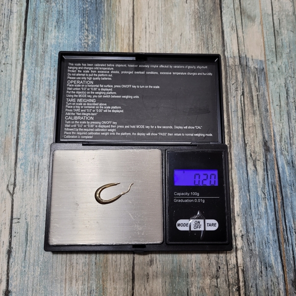 Ma 14k Oval little Hoop Earrings. - Picture 11 of 12